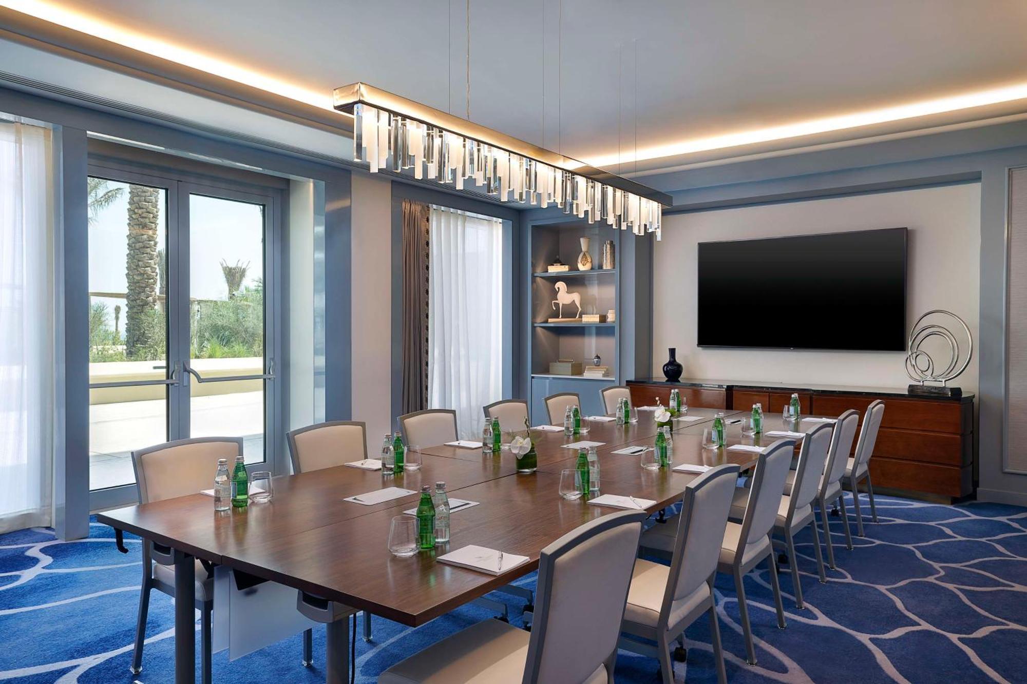 Waldorf Astoria Doha Lusail Dış mekan fotoğraf Boardroom